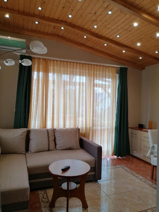 Betty-Major Apartman Hajdúszoboszló 外观 照片